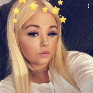 Meet your Posher, Lauren